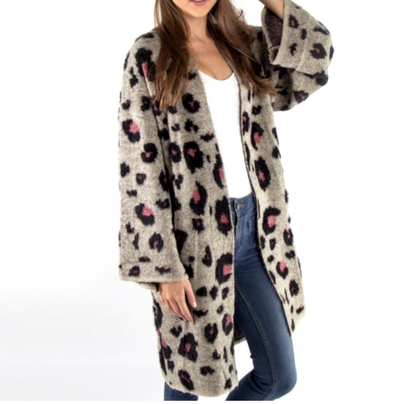 Anthropology-Do Everything In Love Brand Cardi - Picture 3 of 11